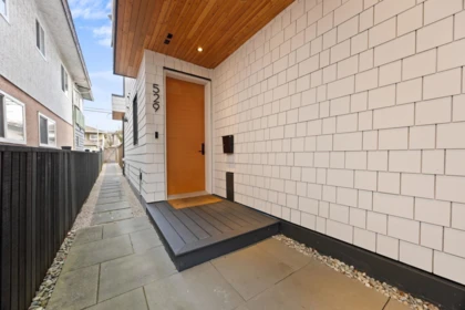 529 E 17th Avenue, Vancouver, BC, Vancouver — Half Duplex for sale