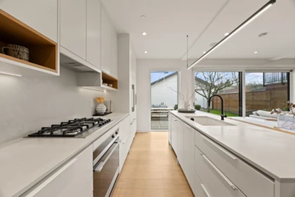 Kitchen Photo of 529 E 17th Avenue, Vancouver, BC