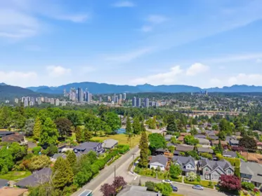 Aerial View of 937 Chestnut Street, New Westminster, BC