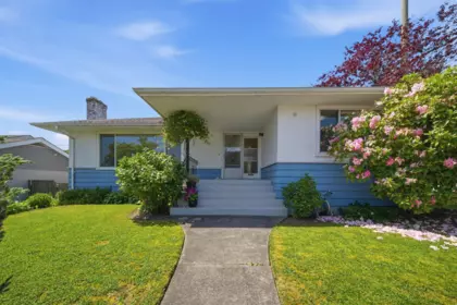 937 Chestnut Street, New Westminster, BC, New Westminster — Single Family Residence for sale