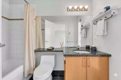 Powder Room Photo of 302 2680 Arbutus Street, Vancouver, BC