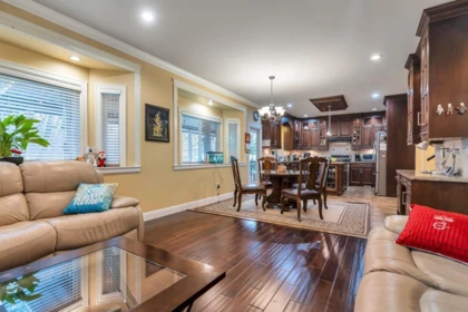Breakfast Nook Photo of 10163 177a Street, Surrey, BC