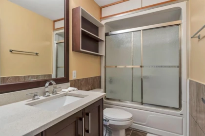 Mudroom Photo of 10163 177a Street, Surrey, BC
