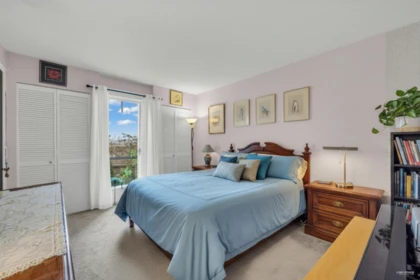304 4941 Lougheed Highway, Burnaby, BC, Burnaby — Apartment/Condo for sale