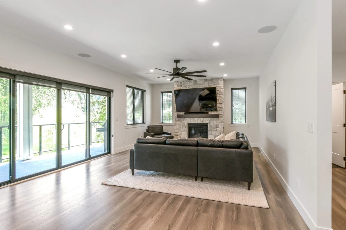 Family Room Photo of 10080 Mountainview Road, Mission, BC