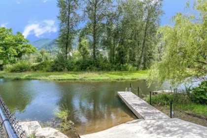 Garden / Landscaping Photo of 10080 Mountainview Road, Mission, BC