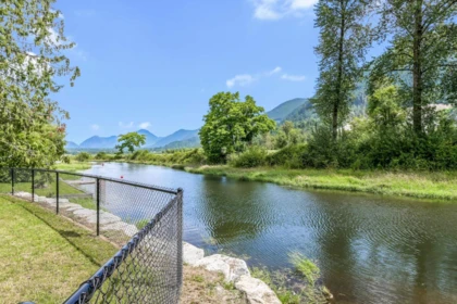 Swimming Pool Photo of 10080 Mountainview Road, Mission, BC