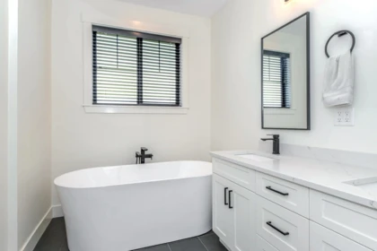 Walk-In Closet Photo of 10080 Mountainview Road, Mission, BC