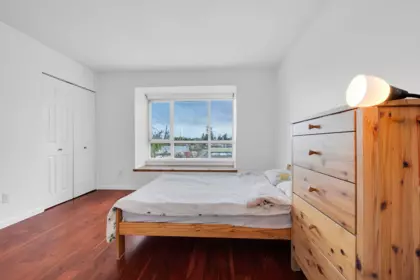 Bedroom 2 Photo of 117 6588 Southoaks Crescent, Burnaby, BC
