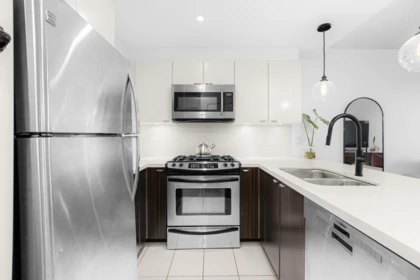 Kitchen Island Photo of 603 160 W 3rd Street, North Vancouver, BC