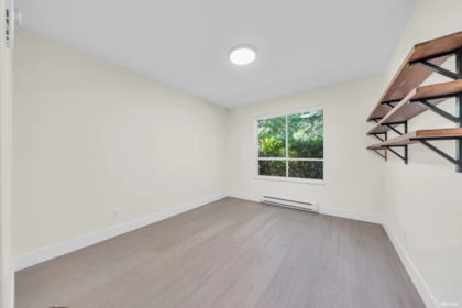 Primary Bedroom Photo of 107 515 Whiting Way, Coquitlam, BC