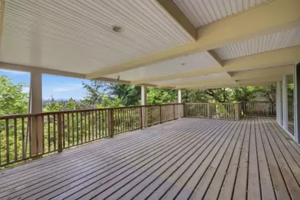 Front Yard Photo of 820 Younette Drive, West Vancouver, BC