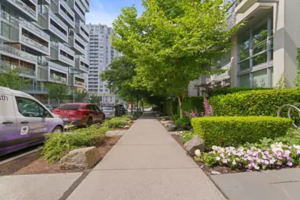 Hot Tub / Spa Photo of 1202 1455 Howe Street, Vancouver, BC