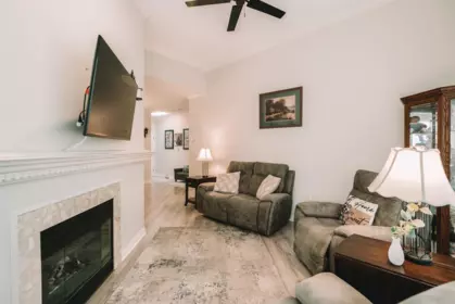 402 2995 Princess Crescent, Coquitlam, BC, Coquitlam — Apartment/Condo for sale