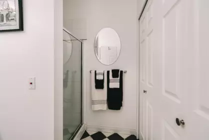 Powder Room Photo of 402 2995 Princess Crescent, Coquitlam, BC