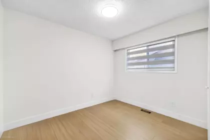 Laundry Room Photo of 7285 130a Street, Surrey, BC