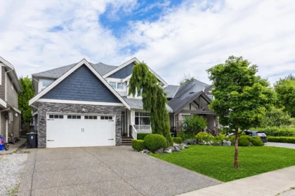 20371 98a Avenue, Langley, BC, Langley — Single Family Residence for sale