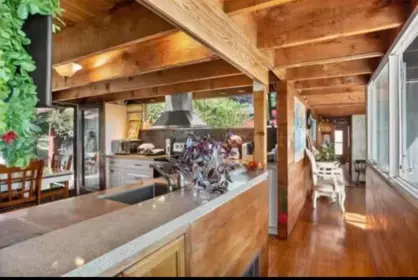 Kitchen Photo of 12218 53 Avenue, Surrey, BC