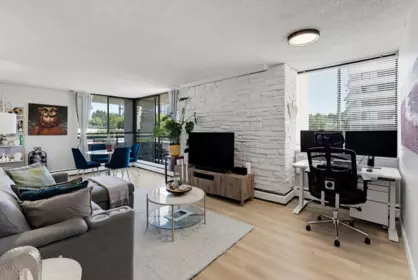 302 3737 Bartlett Court, Burnaby, BC, Burnaby — Apartment/Condo for sale
