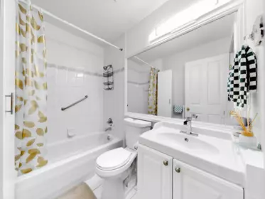 Primary Bathroom Photo of 40 5840 Dover Crescent, Richmond, BC