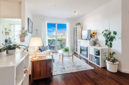 Pantry Photo of 310 2336 Whyte Avenue, Port Coquitlam, BC