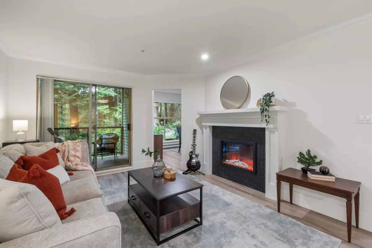 Dining Area Photo of 104 180 Ravine Drive, Port Moody, BC