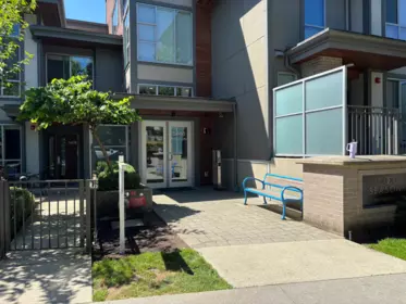 319 5460 Broadway, Burnaby, BC, Burnaby — Apartment/Condo for sale