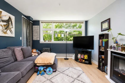 205 5488 Cecil Street, Vancouver, BC, Vancouver — Apartment/Condo for sale