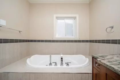Basement Recreation Room Photo of 7532 144a Street, Surrey, BC