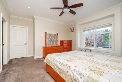 Powder Room Photo of 7532 144a Street, Surrey, BC