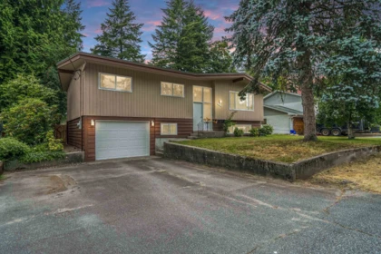 11939 Hall Street, Maple Ridge, BC, Maple Ridge — Single Family Residence for sale