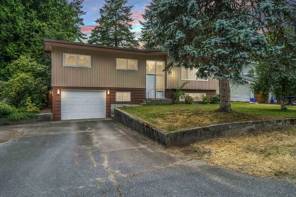 11939 Hall Street, Maple Ridge, BC, Maple Ridge — Single Family Residence for sale
