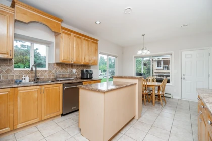 Breakfast Nook Photo of 12773 90 Avenue, Surrey, BC
