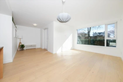 Kitchen Island Photo of 1581 W 57th Avenue, Vancouver, BC
