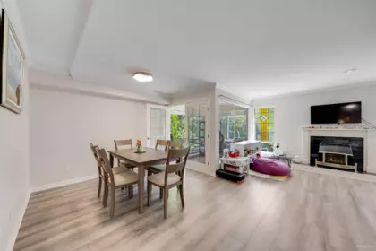 Primary Bedroom Photo of 3 1552 Everall Street, White Rock, BC