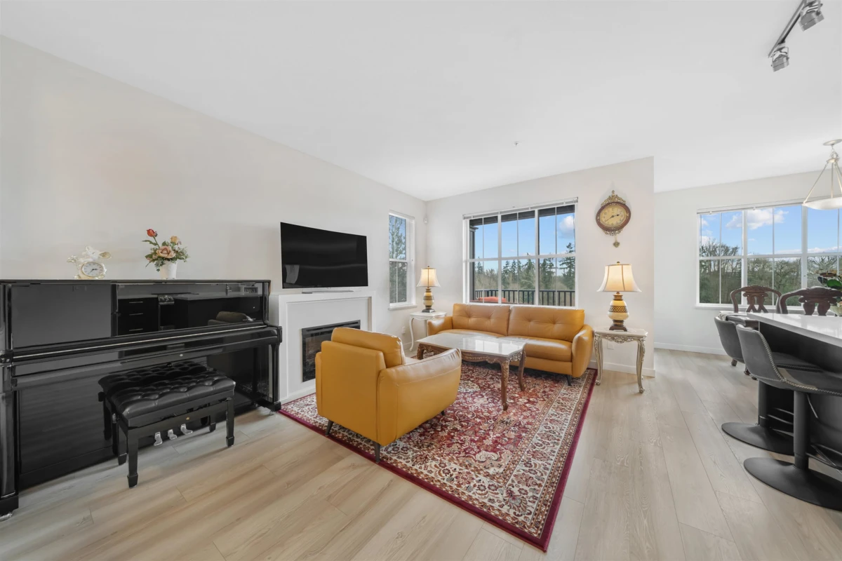 Dining Area Photo of 17 11176 Gilker Hill Road, Maple Ridge, BC