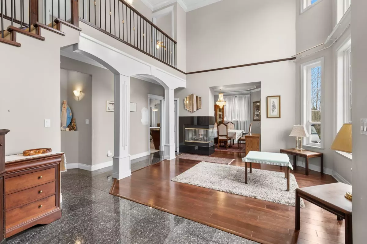 Living Room Photo of 218 Seaview Drive, Port Moody, BC
