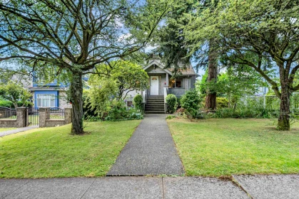 2474 E 5th Avenue, Vancouver, BC, Vancouver — Single Family Residence for sale