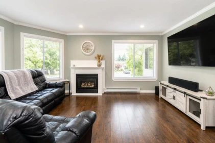 301 3088 Flint Street, Port Coquitlam, BC, Port Coquitlam — Apartment/Condo for sale
