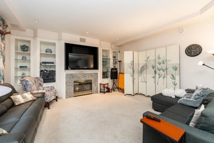 Guest Bathroom Photo of 1548 Parkway Boulevard, Coquitlam, BC