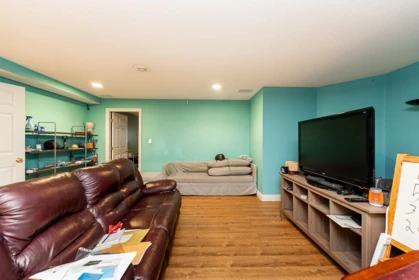 Swimming Pool Photo of 1548 Parkway Boulevard, Coquitlam, BC