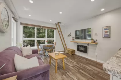 3 2231 Sapporo Drive, Whistler, BC, Whistler — Townhouse for sale