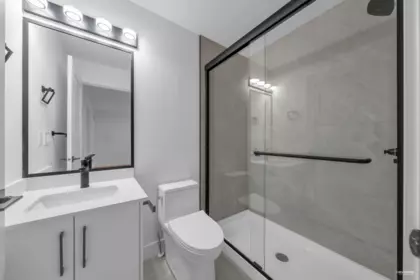 Entry Foyer Photo of 2713 Cheyenne Avenue, Vancouver, BC