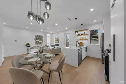 Kitchen Island Photo of 2713 Cheyenne Avenue, Vancouver, BC