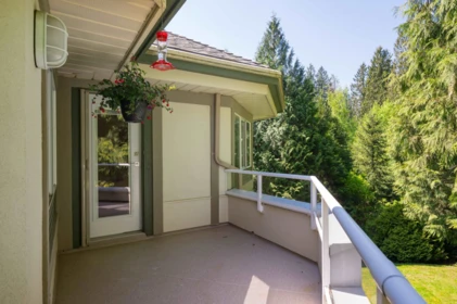 Walk-In Closet Photo of 62 4001 Old Clayburn Road, Abbotsford, BC