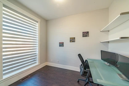 Kitchen Photo of 18070 67 Avenue, Surrey, BC