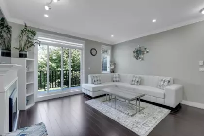50 6383 140 Street, Surrey, BC, Surrey — Townhouse for sale