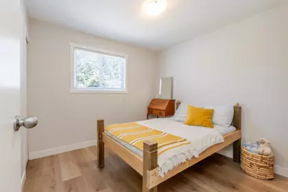 Staircase Photo of 230 27111 Avenue, Langley, BC