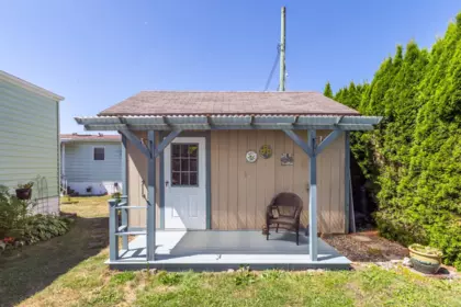 Swimming Pool Photo of 230 27111 Avenue, Langley, BC