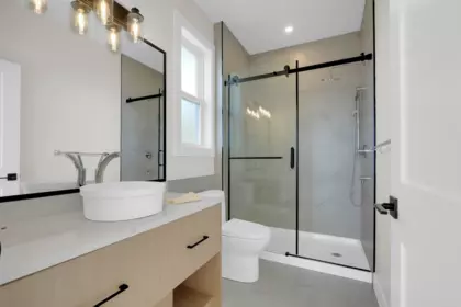Hallway Photo of 51199 Charlotte Place, Chilliwack, BC